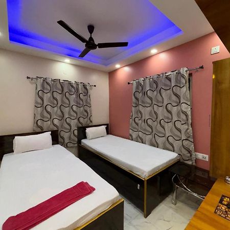 כלכותה Garden Guest House Near Rene Tower Ruby General Hospital מראה חיצוני תמונה