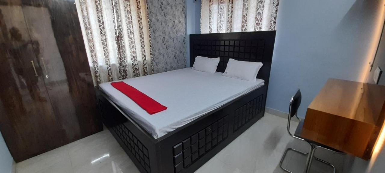 כלכותה Garden Guest House Near Rene Tower Ruby General Hospital מראה חיצוני תמונה