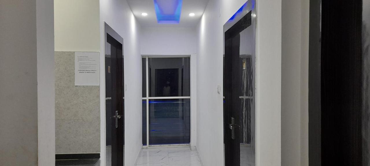 כלכותה Garden Guest House Near Rene Tower Ruby General Hospital מראה חיצוני תמונה
