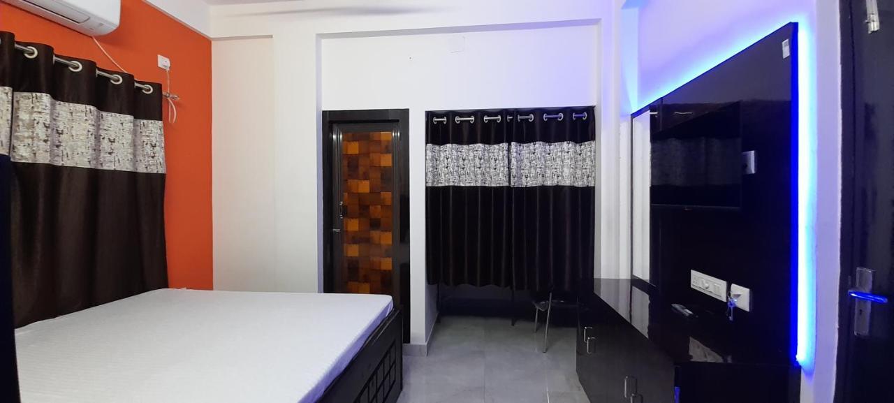 כלכותה Garden Guest House Near Rene Tower Ruby General Hospital מראה חיצוני תמונה