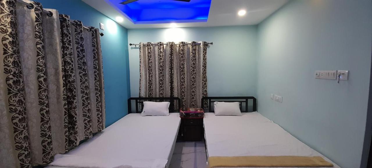 כלכותה Garden Guest House Near Rene Tower Ruby General Hospital מראה חיצוני תמונה