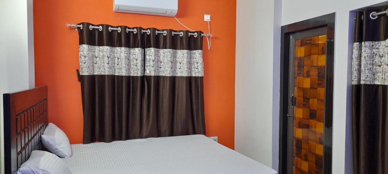 כלכותה Garden Guest House Near Rene Tower Ruby General Hospital מראה חיצוני תמונה