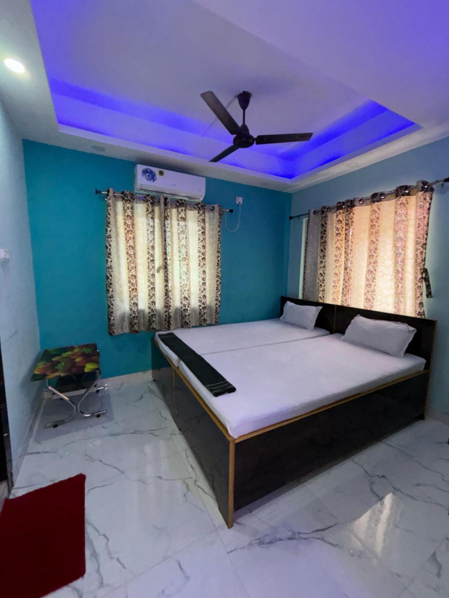 כלכותה Garden Guest House Near Rene Tower Ruby General Hospital מראה חיצוני תמונה