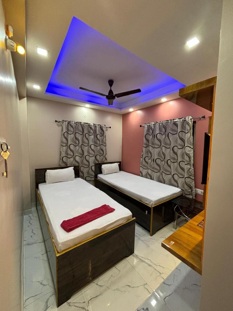 כלכותה Garden Guest House Near Rene Tower Ruby General Hospital מראה חיצוני תמונה