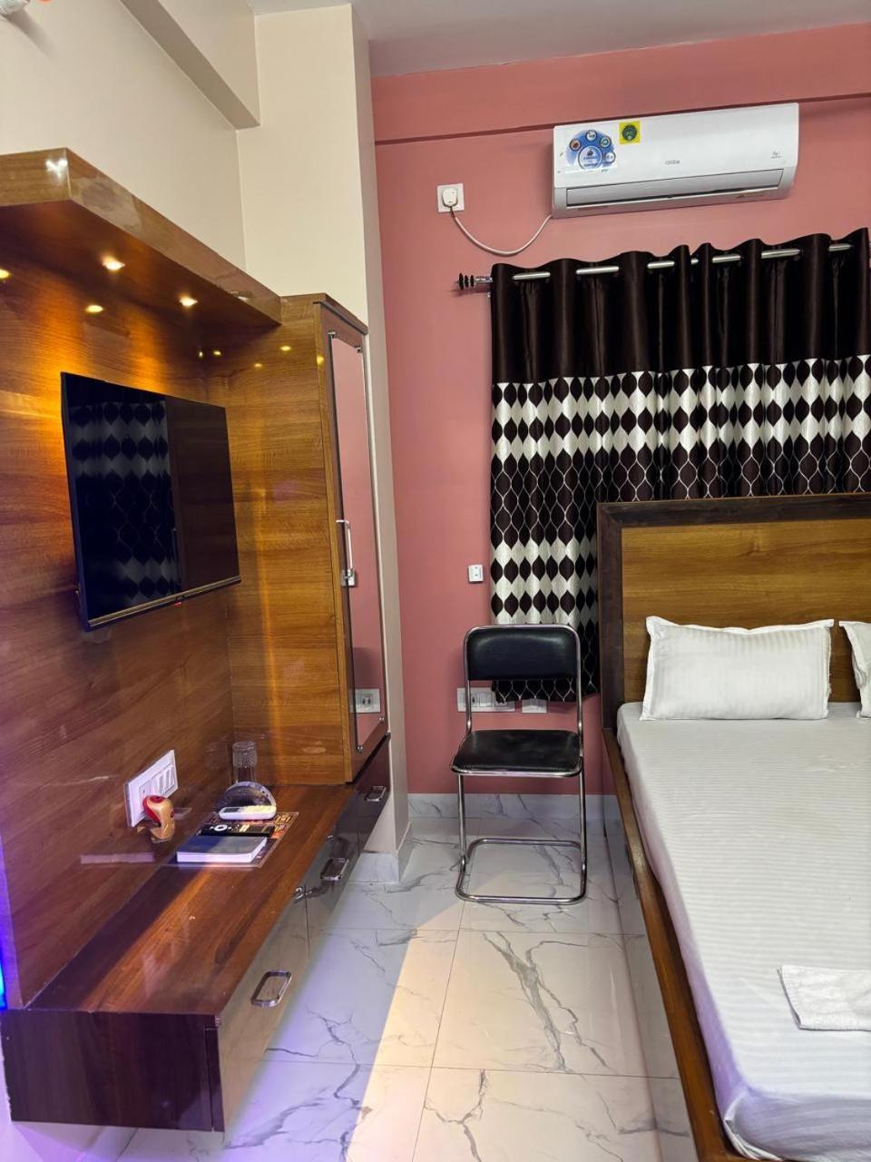 כלכותה Garden Guest House Near Rene Tower Ruby General Hospital מראה חיצוני תמונה