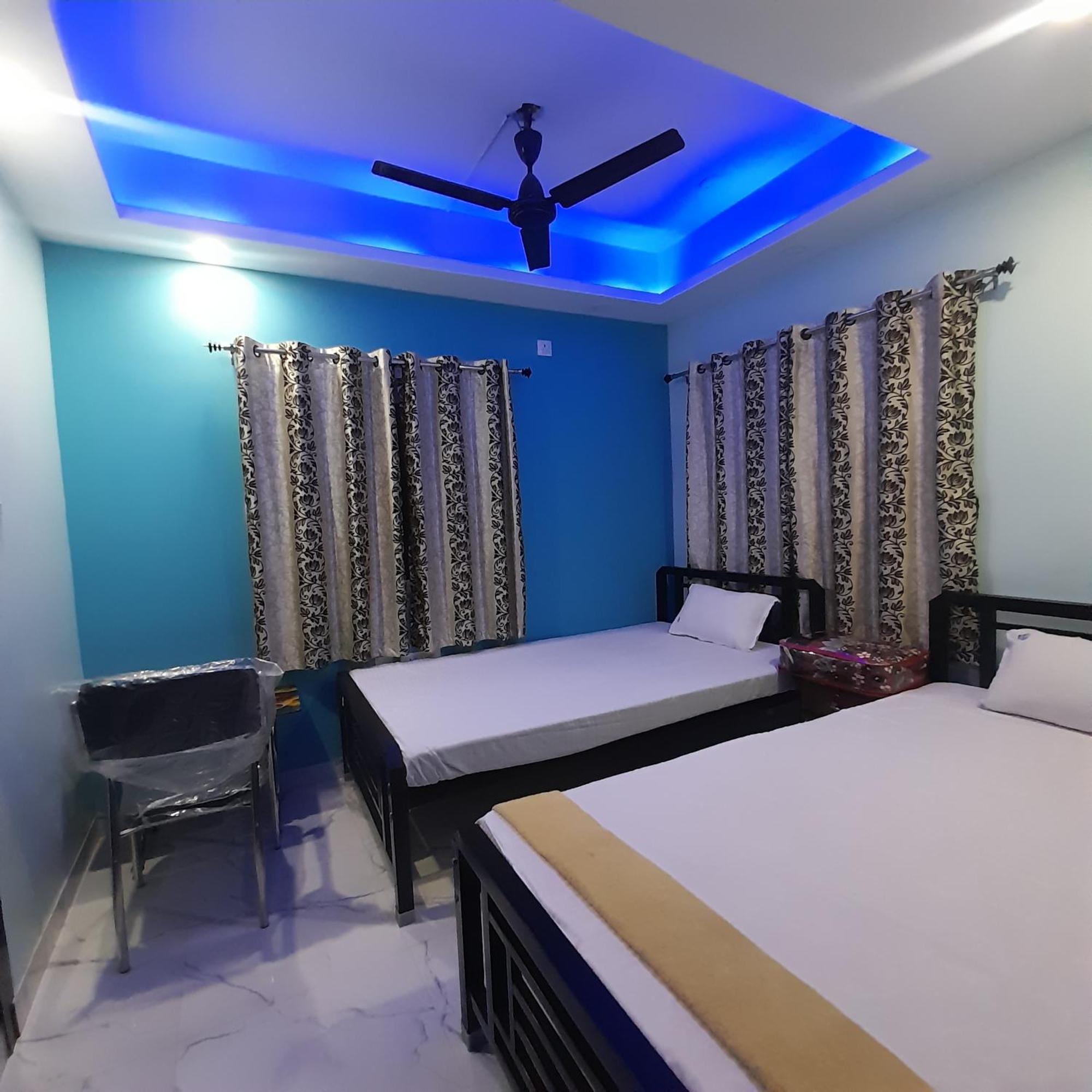 כלכותה Garden Guest House Near Rene Tower Ruby General Hospital חדר תמונה