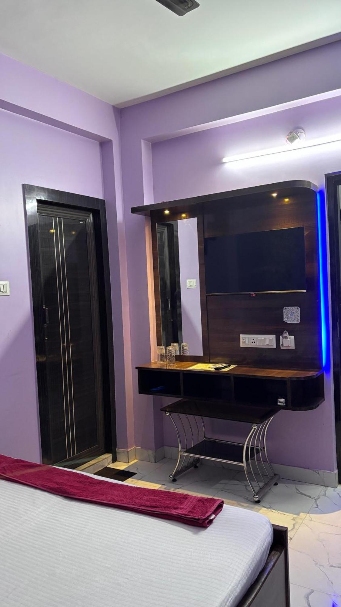 כלכותה Garden Guest House Near Rene Tower Ruby General Hospital מראה חיצוני תמונה